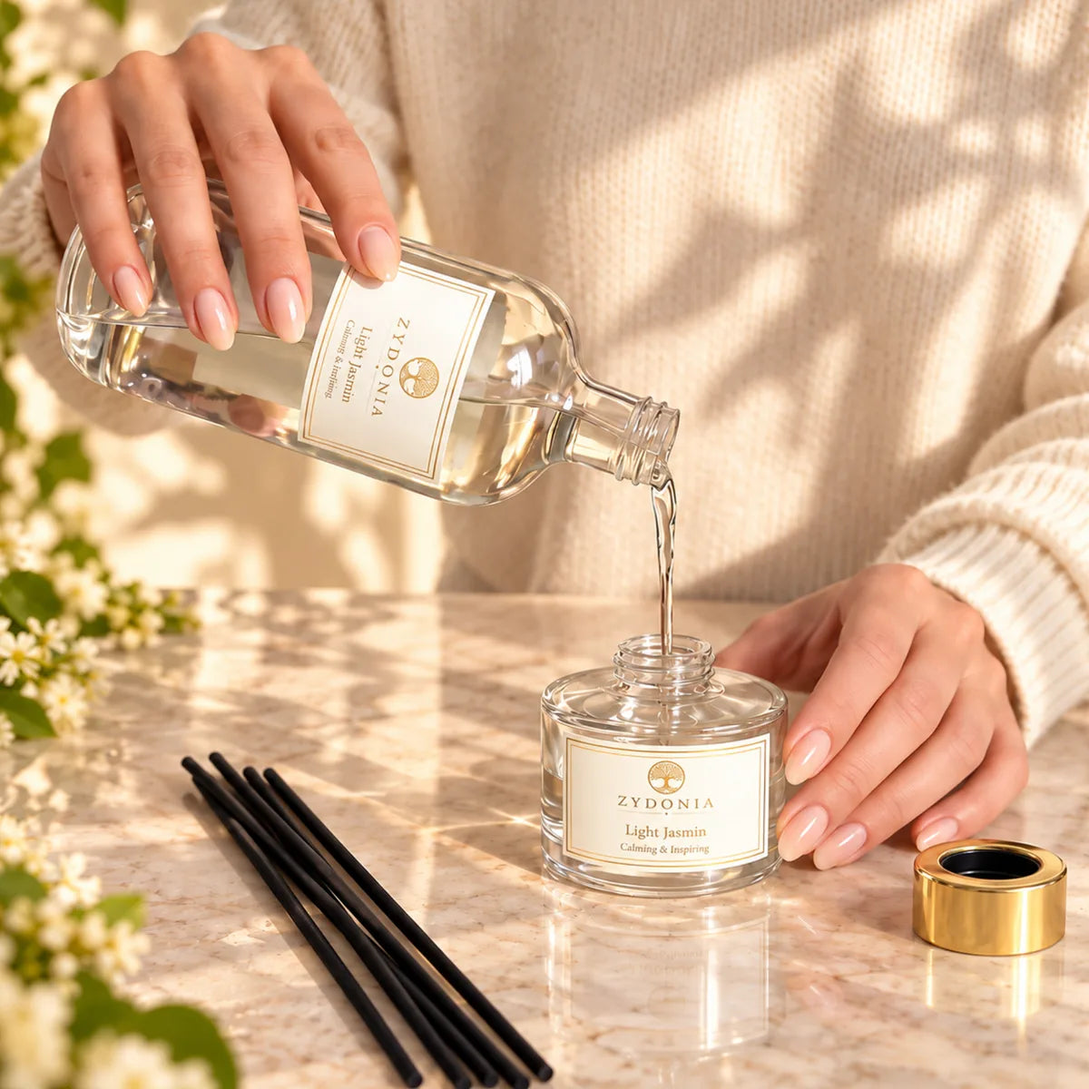 Raumduft Refill 500 ml Light Jasmin beim Nachfüllen