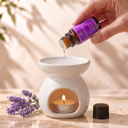 Ätherisches Öl Lavendel in der Duftlampe